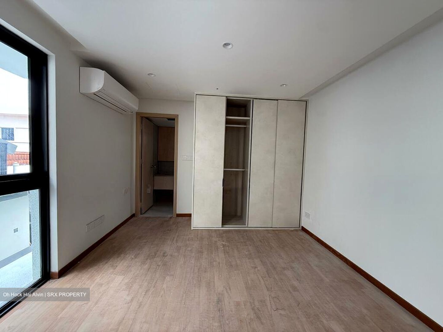 Lucky Hills (D16), Terrace #500278551